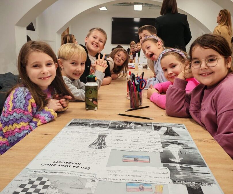 UČENICI PŠ ŽABNO POSJETILI SU 19. STUDENOG 2025. MEMORIJALNI ODJEL DOMOVINSKOG RATA