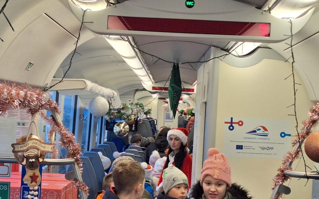 DRUGI I TREĆI RAZREDI NAŠE ŠKOLE I PŠ ŽABNO BILI SU 11. 12. NA VOŽNJI BOŽIĆNIM VLAKOM TINEXPRESS