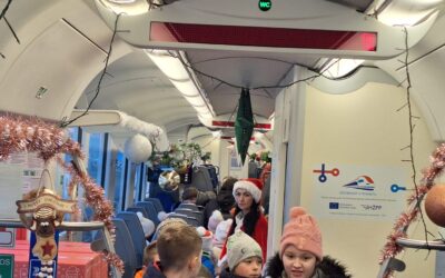 DRUGI I TREĆI RAZREDI NAŠE ŠKOLE I PŠ ŽABNO BILI SU 11. 12. NA VOŽNJI BOŽIĆNIM VLAKOM TINEXPRESS