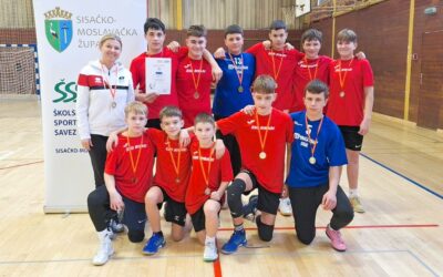 NAŠI RIBARI OSVOJILI SU 1. MJESTO NA ŽUPANIJSKOM NATJECANJU OSNOVNIH ŠKOLA U RUKOMETU