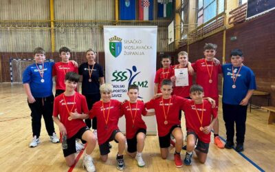 U SPORTSKOJ DVORANI BREZOVICA 9. TRAVNJA 2026. ODRŽANO JE ŽUPANIJSKO NATJECANJE U RUKOMETU ZA DJEČAKE DO 6. RAZREDA.